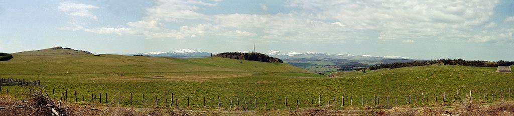 12_Pano chaine des Puys Près d'Allanches D9.jpg